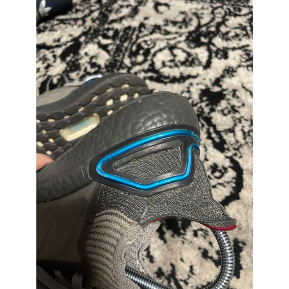 Adidas Star Wars x Ultra Boost 19 “Millenium Falcon\